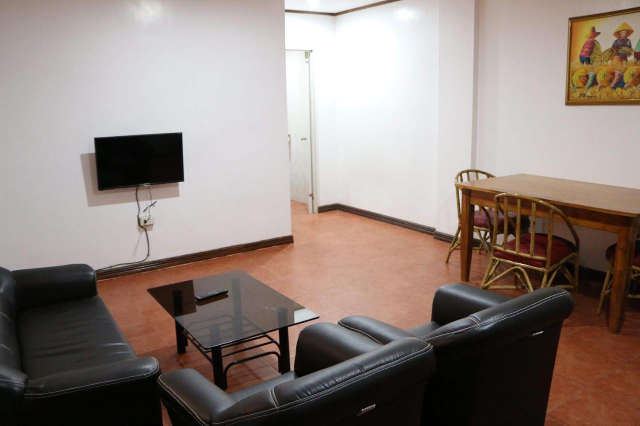 Badladz Staycation Condos Puerto Galera Exterior photo