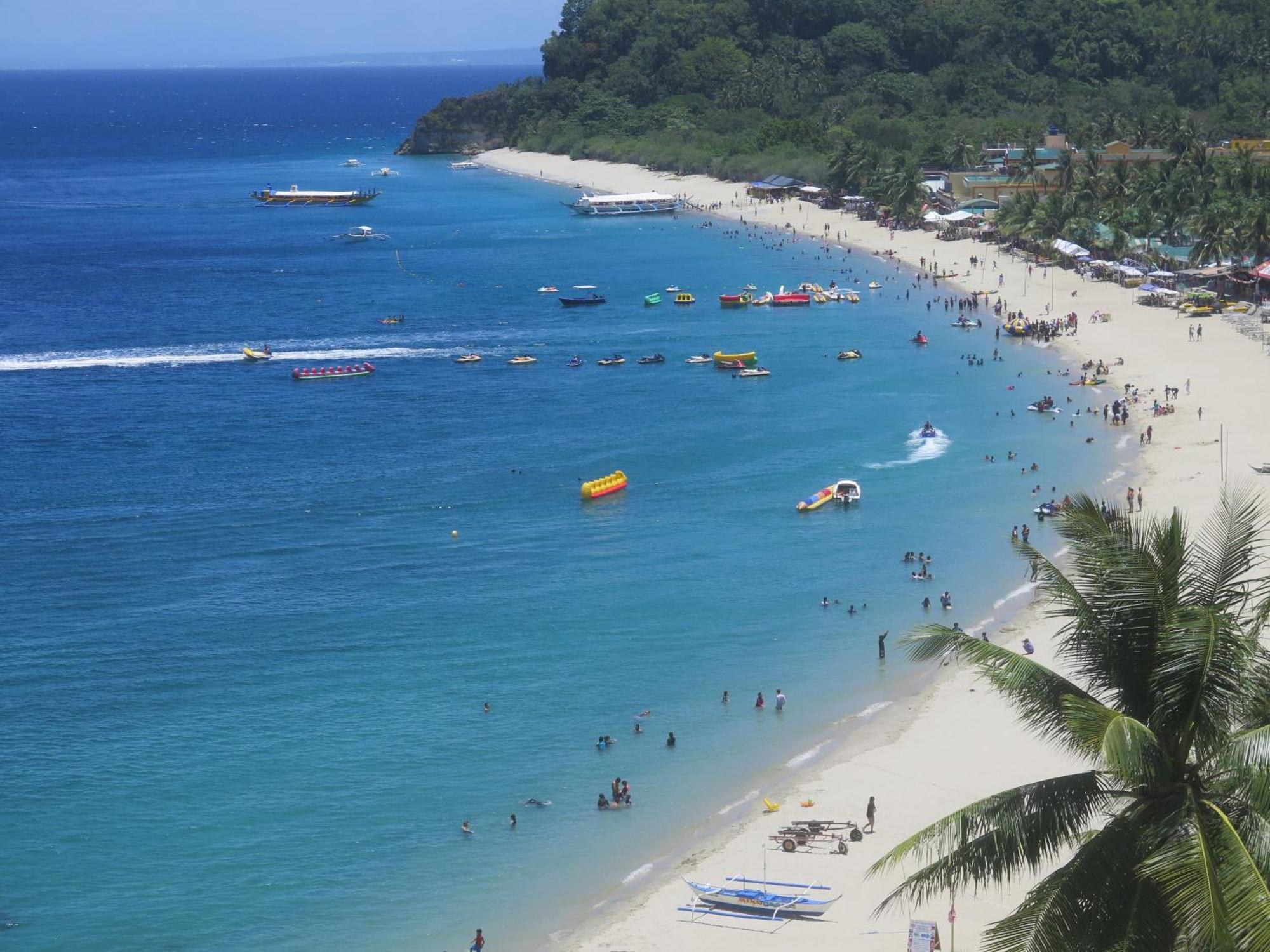 Badladz Staycation Condos Puerto Galera Exterior photo