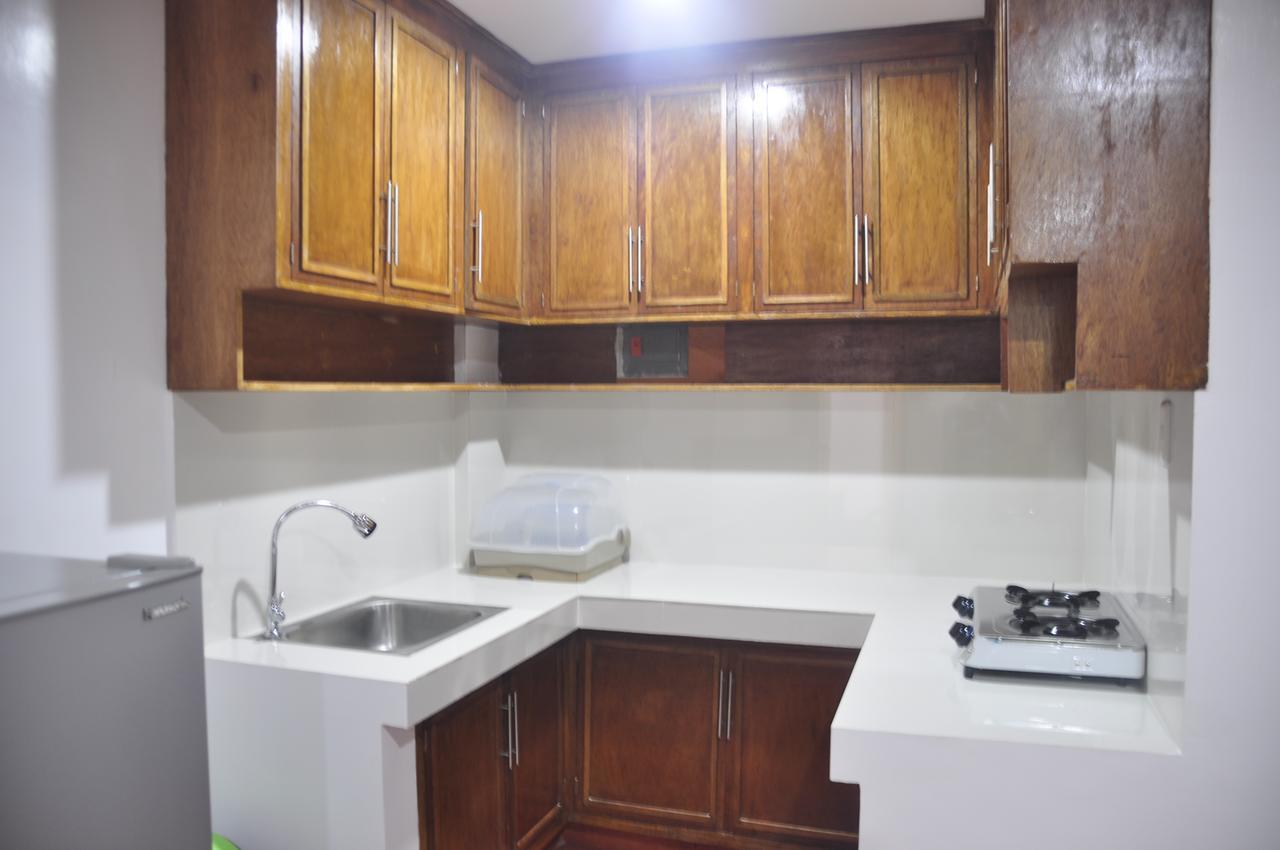 Badladz Staycation Condos Puerto Galera Exterior photo